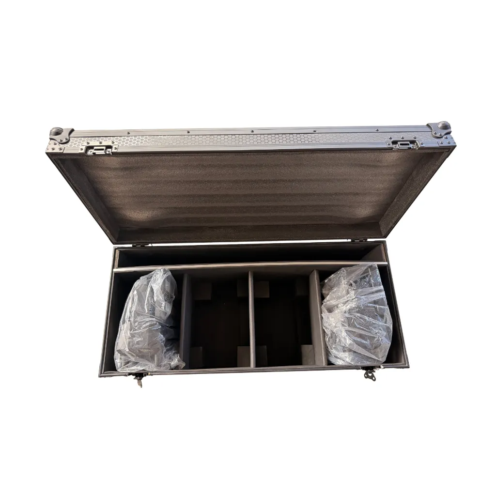 FLIGHTCASE - STROBE STRIKE PR PR 1400W IP65 ABIERTO.webp